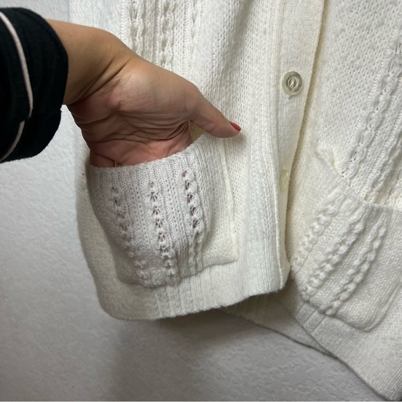 Vintage 1980s College Point Front Pocket Sleeveless Cardigan Vest - Picture 8 of 8